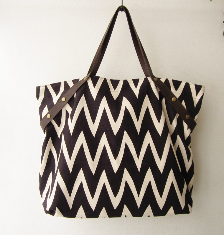 Tote Bag, Chevron Canvas Tote Bag, Extra Large Summer Tote, Large Nautical Tote ,with Leather Handles,leisure Bag, Handbag